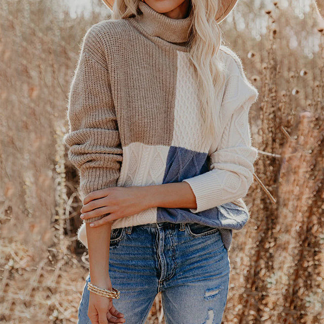 Soline™ | Turtleneck sweater with a contrasting color
