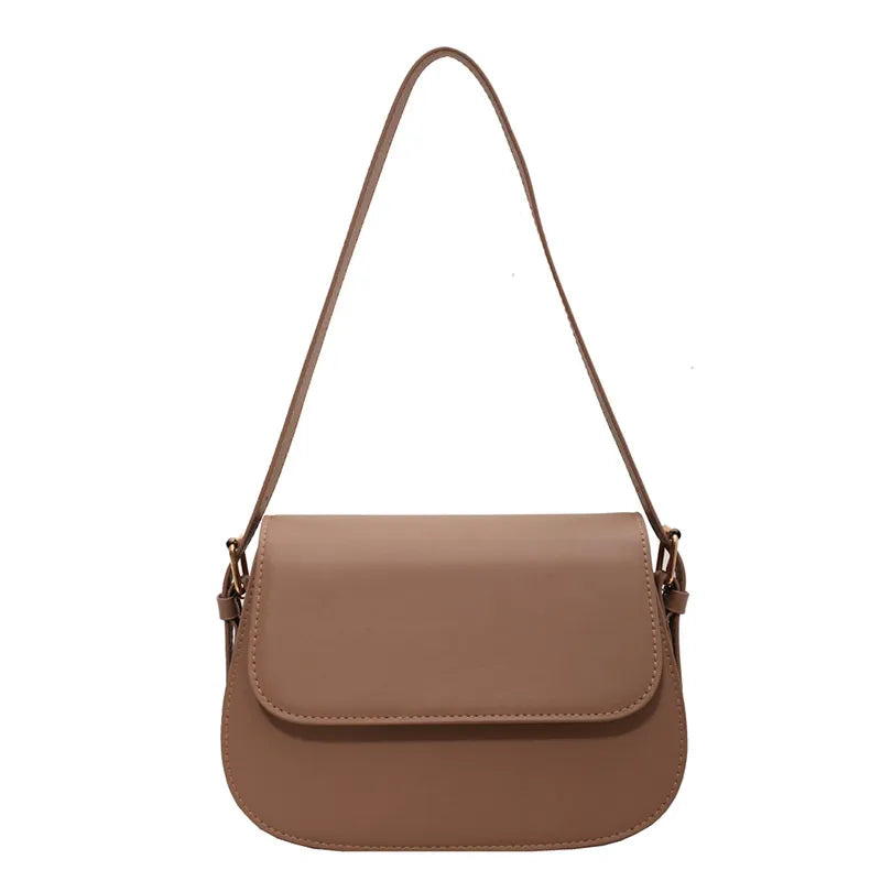 Avery - Classic Leather Messenger Bag