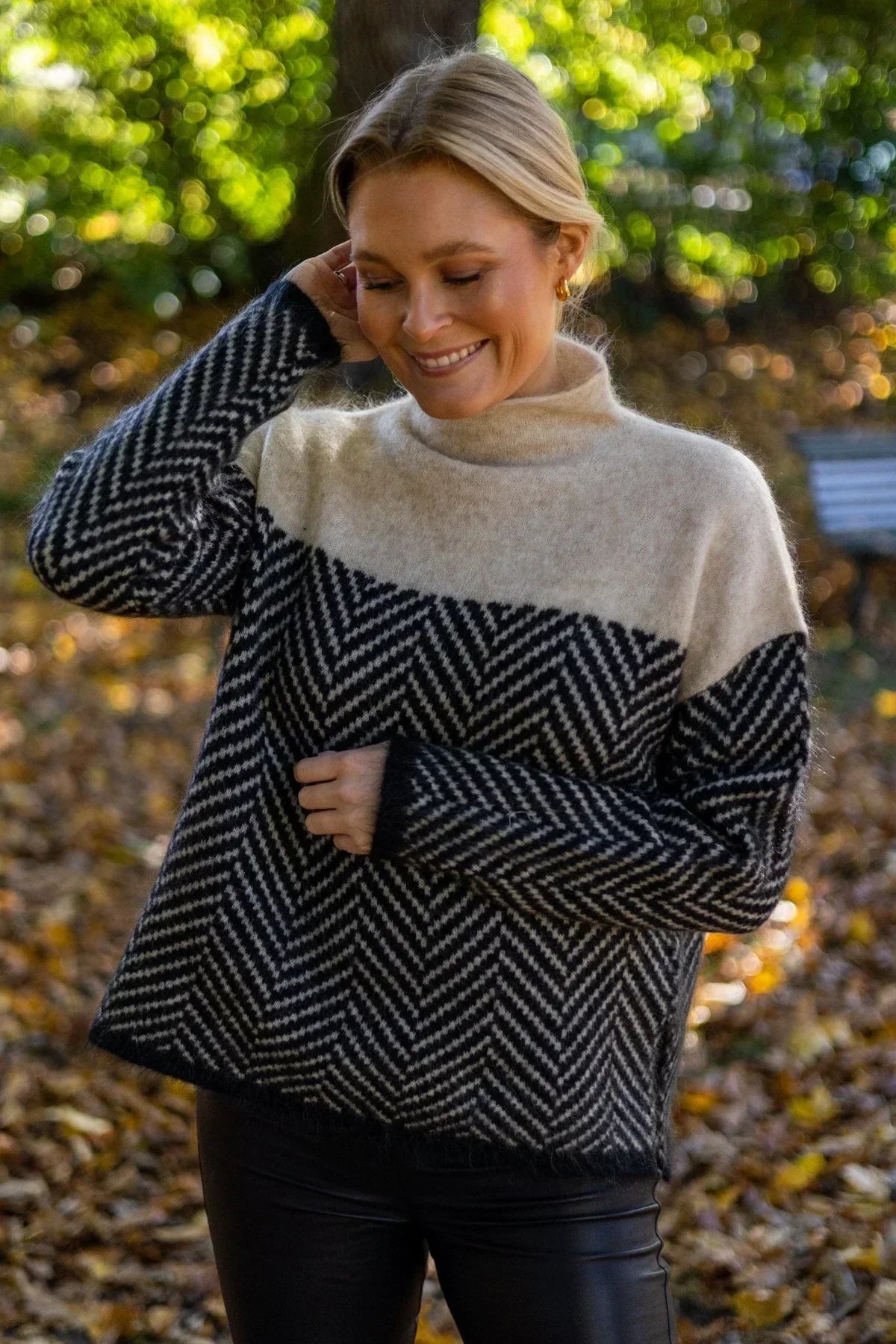 Gia - Elegant Pullover