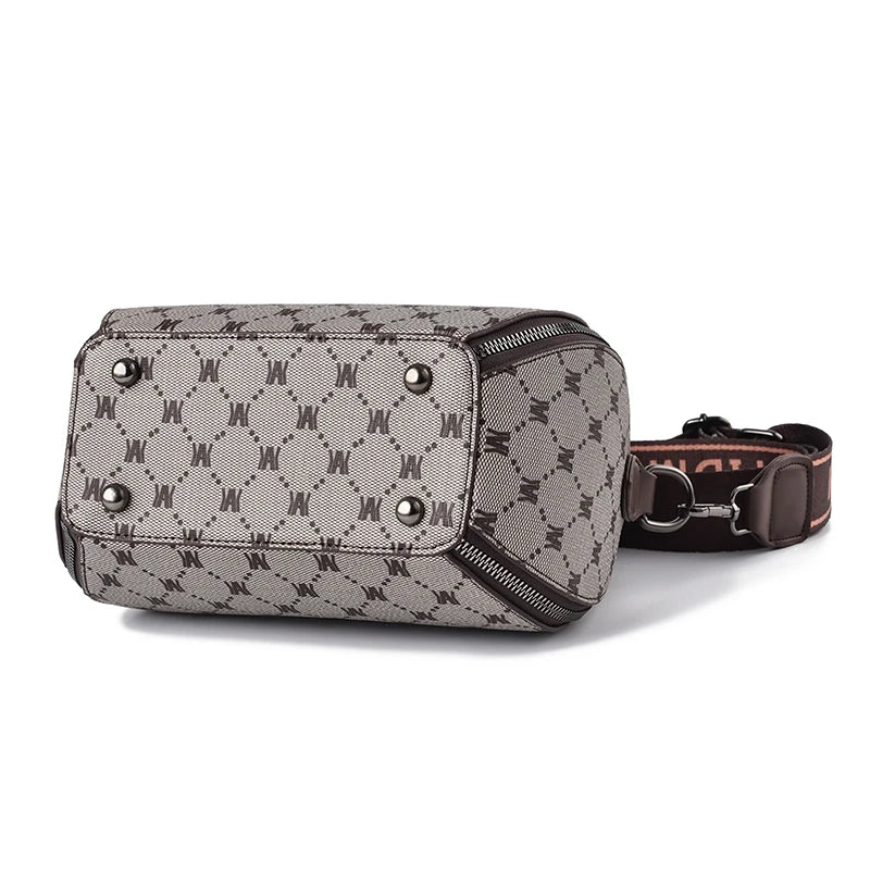 Victoria - Luxurious Charm Shoulder Bag