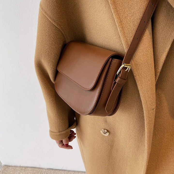 Avery -  Classic Leather Messenger Bag