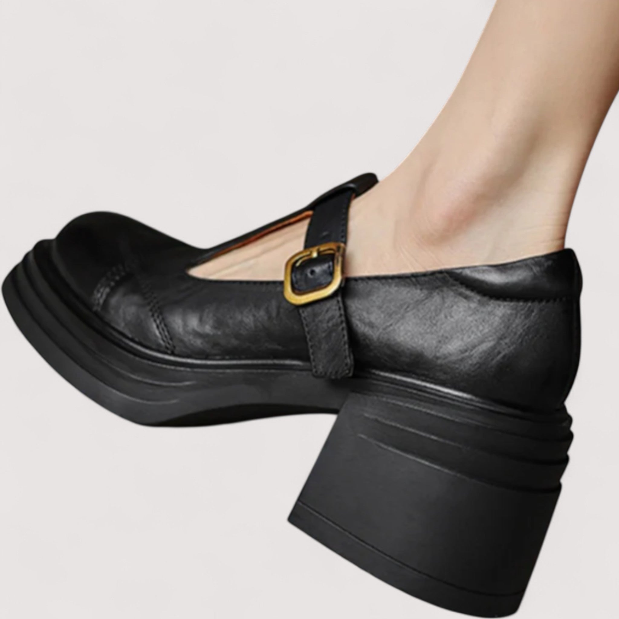 Isabella - Modern moccasin with exclusive design and fashionable print