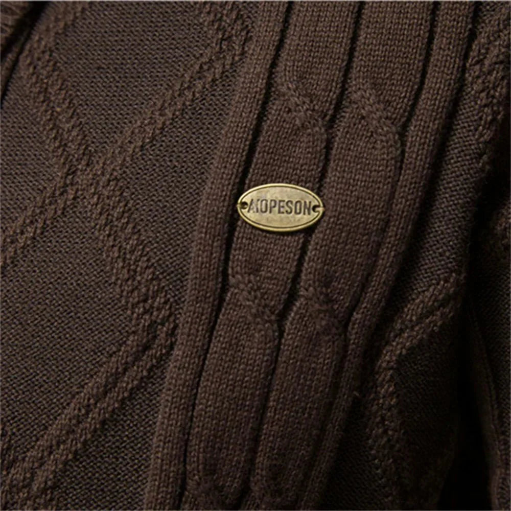 William | Men's cardigan with button placket