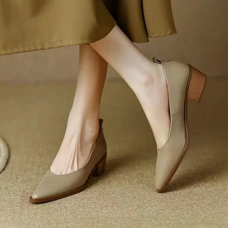 Helen™| Classic Pumps