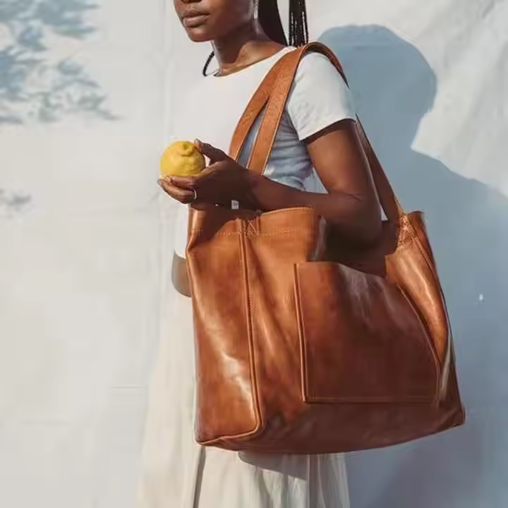 Beatrice - Imperial Charm Leather Shoulder Bag